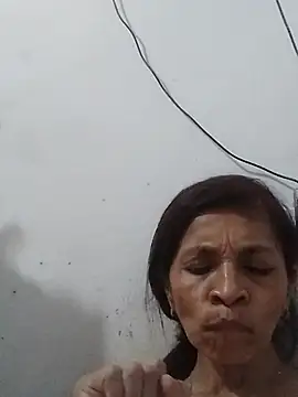 soltrinidad online show from November 12, 4:16 am