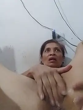 soltrinidad online show from January 15, 3:54 am