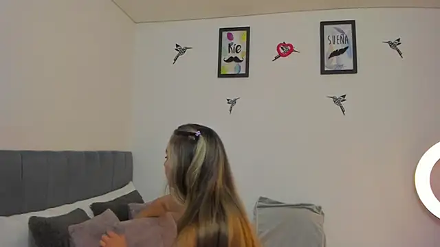 im sarah34 online show from October 28, 1:06 am