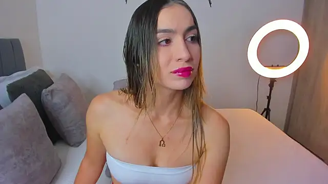 im sarah34 online show from March 22, 6:03 pm
