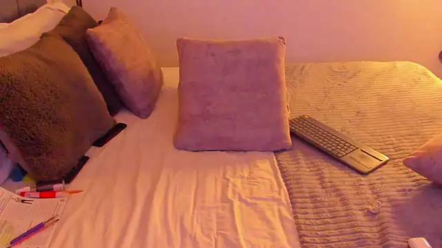im sarah34 online show from February 16, 10:33 pm