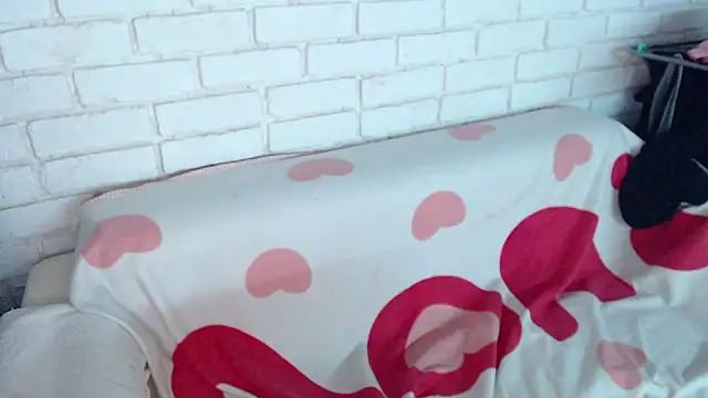 Crazyy girl  online show from March 15, 6:48 pm