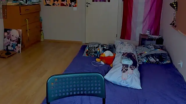 Sashy Way online show from February 1, 4:05 pm