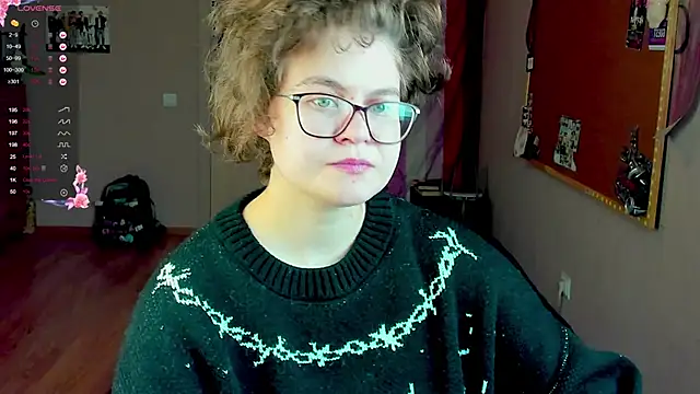 Snapshot of Sashy_Way chatting on December 13, 10:13 pm Sashy Way online show from December 13, 10:13 pm