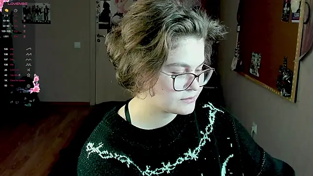 Snapshot of Sashy_Way chatting on December 12, 2:59 am Sashy Way online show from December 12, 2:59 am