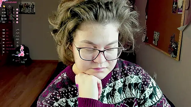 Snapshot of Sashy_Way chatting on January 4, 6:51 pm Sashy Way online show from January 4, 6:51 pm