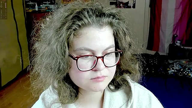 Snapshot of Sashy_Way chatting on October 11, 8:32 pm Sashy Way online show from October 11, 8:32 pm