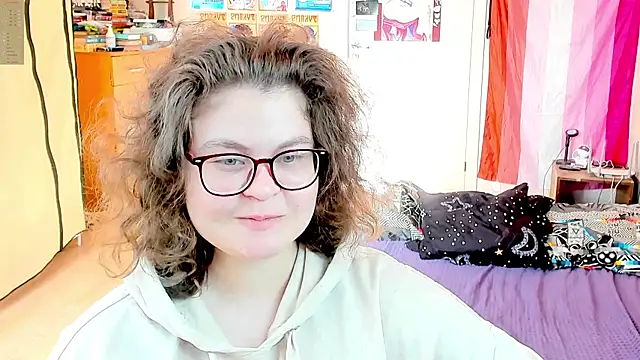 Snapshot of Sashy_Way chatting on October 11, 8:26 am Sashy Way online show from October 11, 8:26 am