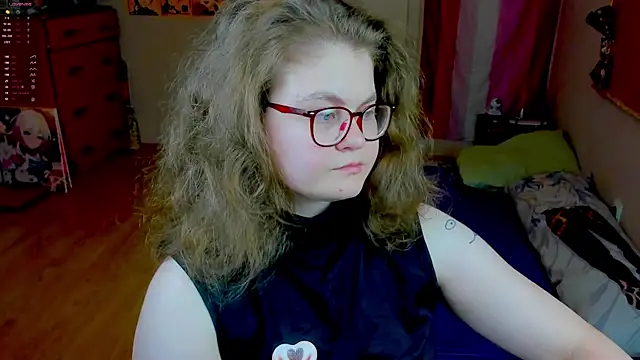 Snapshot of Sashy_Way chatting on July 10, 9:15 pm Sashy Way online show from July 10, 9:15 pm