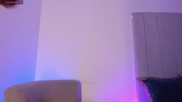 kaylarossi online show from February 11, 6:41 pm