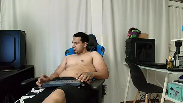 hott dicks online show from April 3, 10:38 pm