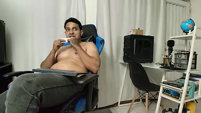 hott dicks online show from May 6, 10:58 pm