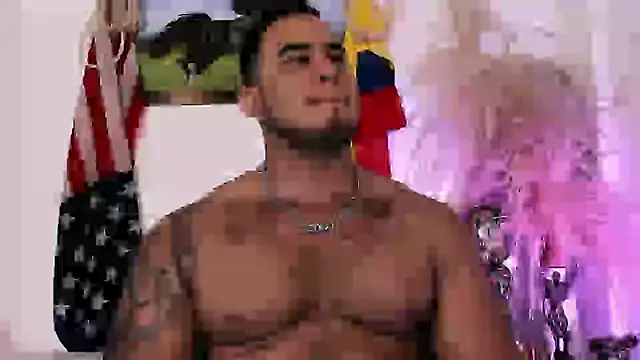 Snapshot of MikeBlame chatting on March 8, 2:40 pm MikeBlame online show from March 8, 2:40 pm