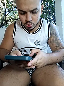 Snapshot of Naughty_Charly chatting on November 7, 11:37 am Naughty Charly online show from November 7, 11:37 am