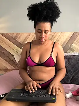 EmmilyBrant online show from September 12, 12:49 pm