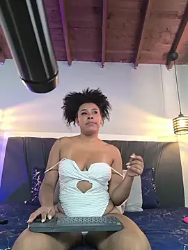 EmmilyBrant online show from May 30, 3:17 pm