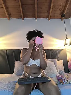 EmmilyBrant online show from May 21, 10:51 pm