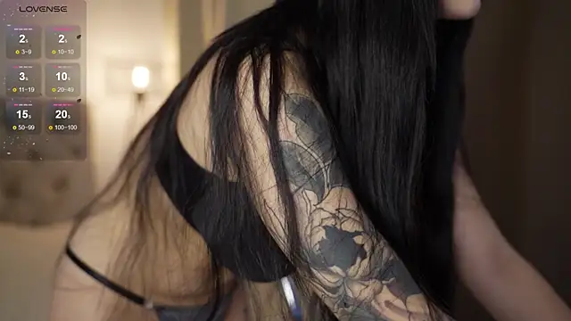 LindaWarners online show from October 26, 1:28 am