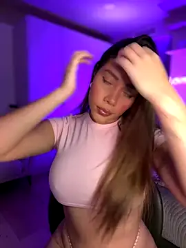 Snapshot of Condes_carmen chatting on October 26, 7:42 am Condes carmen online show from October 26, 7:42 am