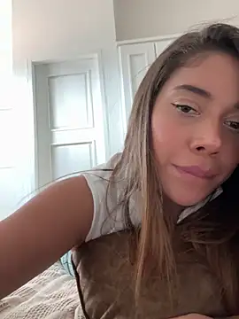 Snapshot of Condes_carmen chatting on February 9, 9:17 pm Condes carmen online show from February 9, 9:17 pm