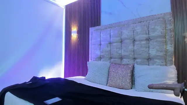 ada mclaine online show from November 29, 12:05 pm