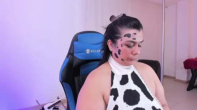 martina foxy  online show from March 13, 12:21 pm