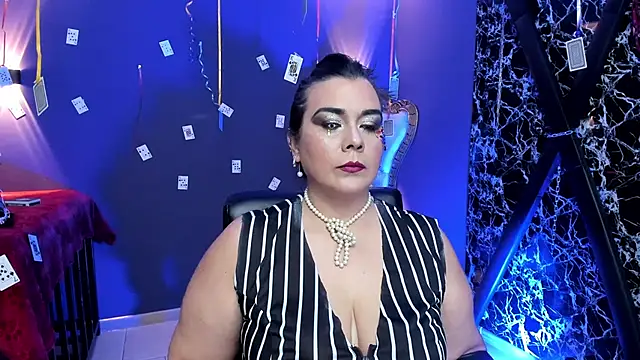martina foxy  online show from October 24, 12:26 pm