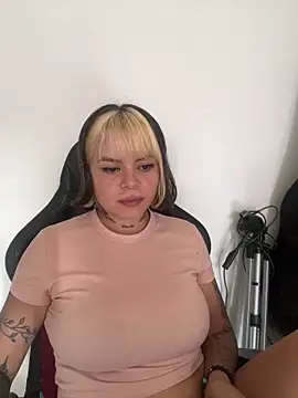 ivanna rivera online show from April 11, 7:28 pm