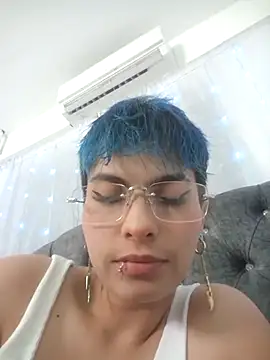 Snapshot of ivanna_rivera chatting on March 6, 8:05 pm ivanna rivera online show from March 6, 8:05 pm