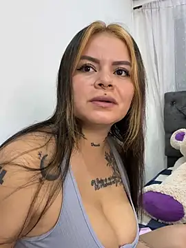 Snapshot of ivanna_rivera chatting on January 11, 3:19 pm ivanna rivera online show from January 11, 3:19 pm