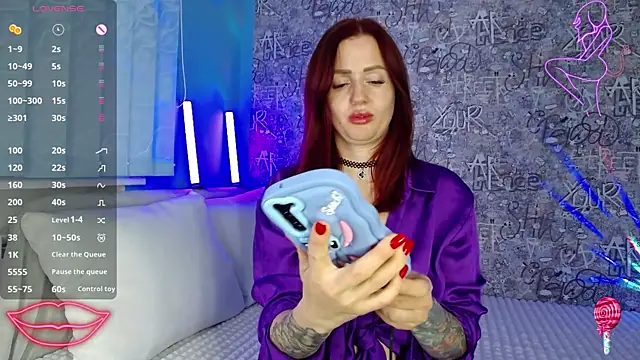 ElisaJane online show from November 27, 10:10 pm