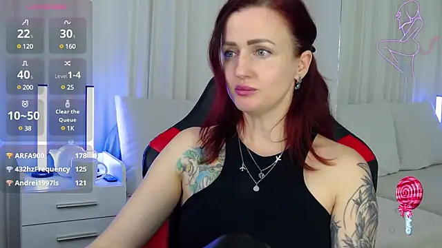 Snapshot of ElisaJane chatting on January 19, 6:31 am ElisaJane online show from January 19, 6:31 am