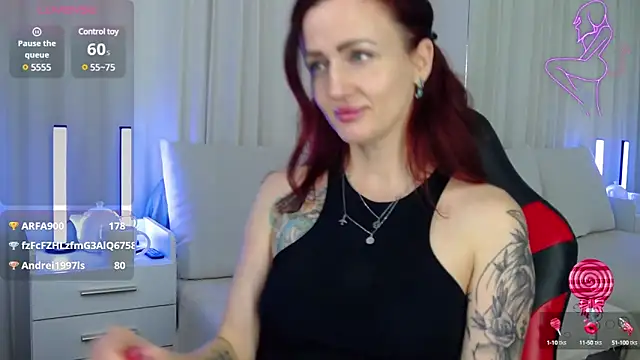 Snapshot of ElisaJane chatting on January 19, 3:29 am ElisaJane online show from January 19, 3:29 am