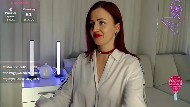 Snapshot of ElisaJane chatting on March 1, 4:04 am ElisaJane online show from March 1, 4:04 am