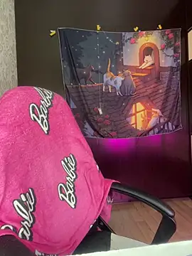 Molly  Moon online show from January 7, 6:40 am