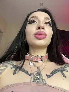 Molly  Moon online show from June 2, 4:01 am