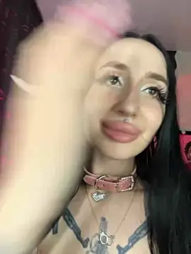 Molly  Moon online show from February 27, 8:56 am