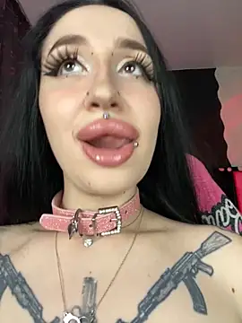 Molly  Moon online show from February 27, 5:51 am