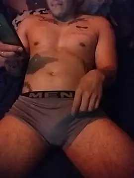 Snapshot of Woofer_dick chatting on December 23, 5:29 am Woofer dick online show from December 23, 5:29 am