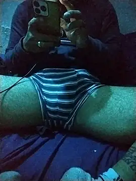 Woofer dick online show from December 1, 3:40 am