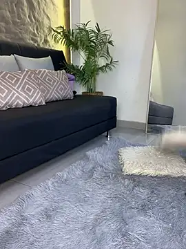 Isa  Blanc online show from March 28, 3:18 am