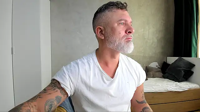 BlowMyXXL online show from September 9, 4:55 am