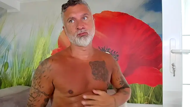 BlowMyXXL online show from June 24, 4:44 am