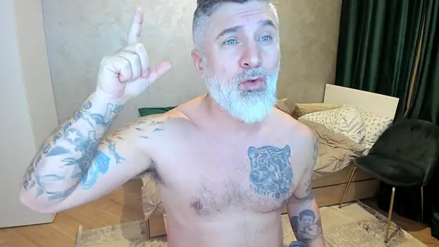 BlowMyXXL online show from February 7, 7:17 pm