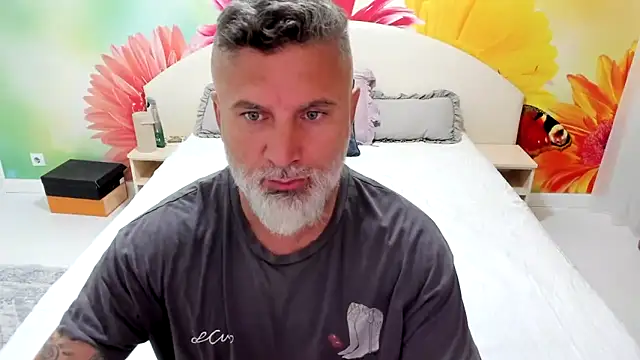 BlowMyXXL online show from November 18, 4:21 pm