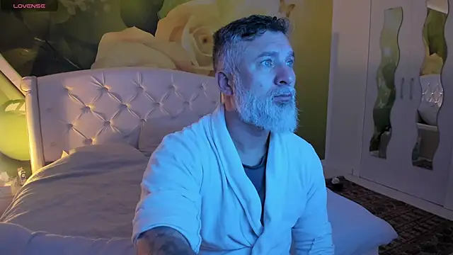 BlowMyXXL online show from January 11, 8:32 am