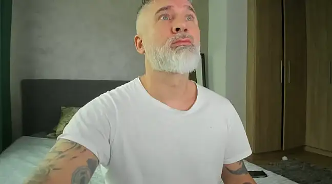 BlowMyXXL online show from February 3, 1:30 pm