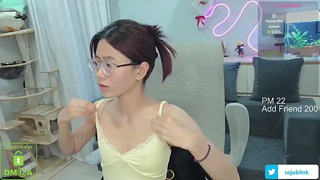 littlemiilk online show from May 25, 9:08 am