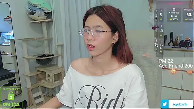 littlemiilk online show from February 23, 8:26 am