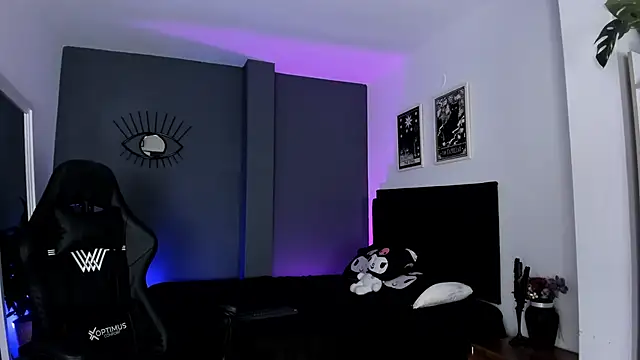 Raven Witch  online show from September 9, 10:19 pm